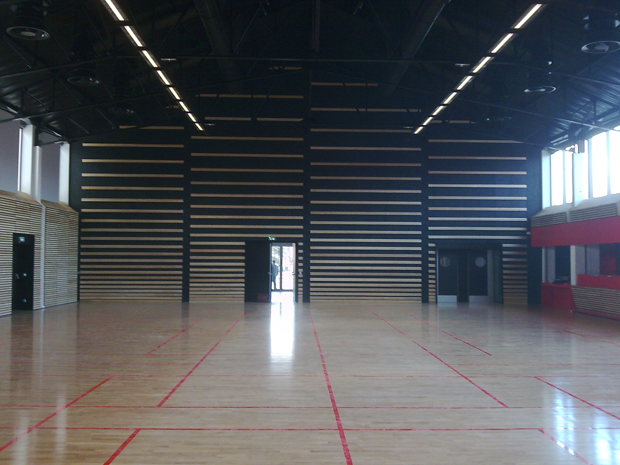 Salle Des Fetes Houssen